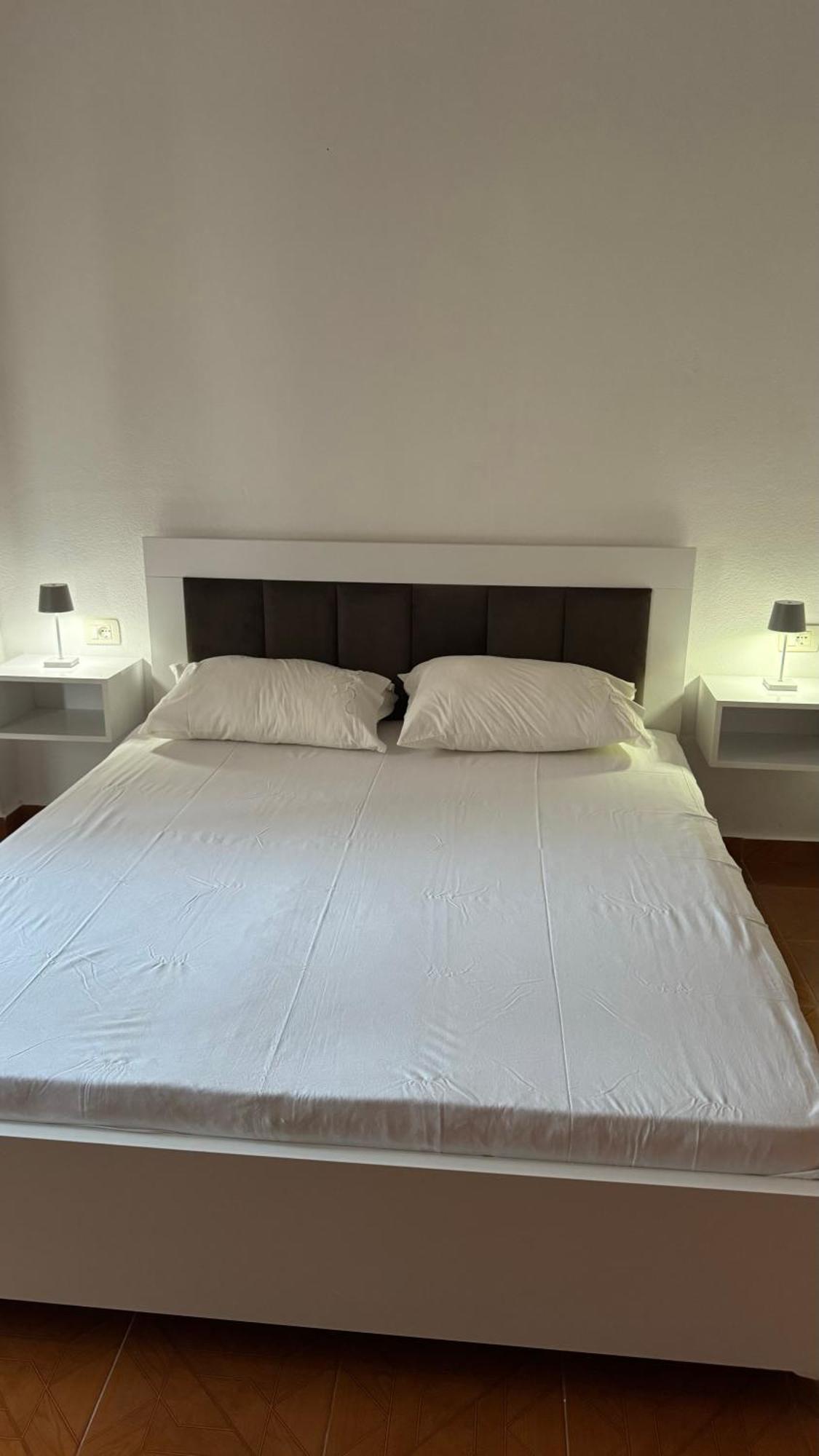 Peci Apartments Gjirokastër المظهر الخارجي الصورة